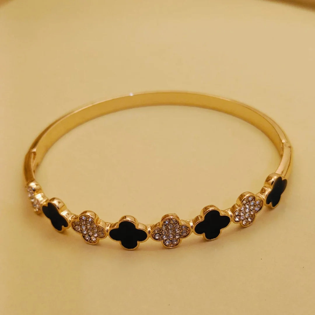 Elegant Four-Leaf Clover Bangle Styled Bracelet-