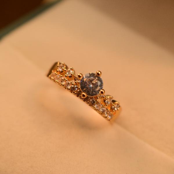 Regal Glow Tiara Crown Ring-